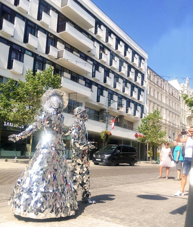 Apartament I Love Piotrkowska Z Wielkim Lustrem, Balkonem I Klimatyzacja 우치 외부 사진