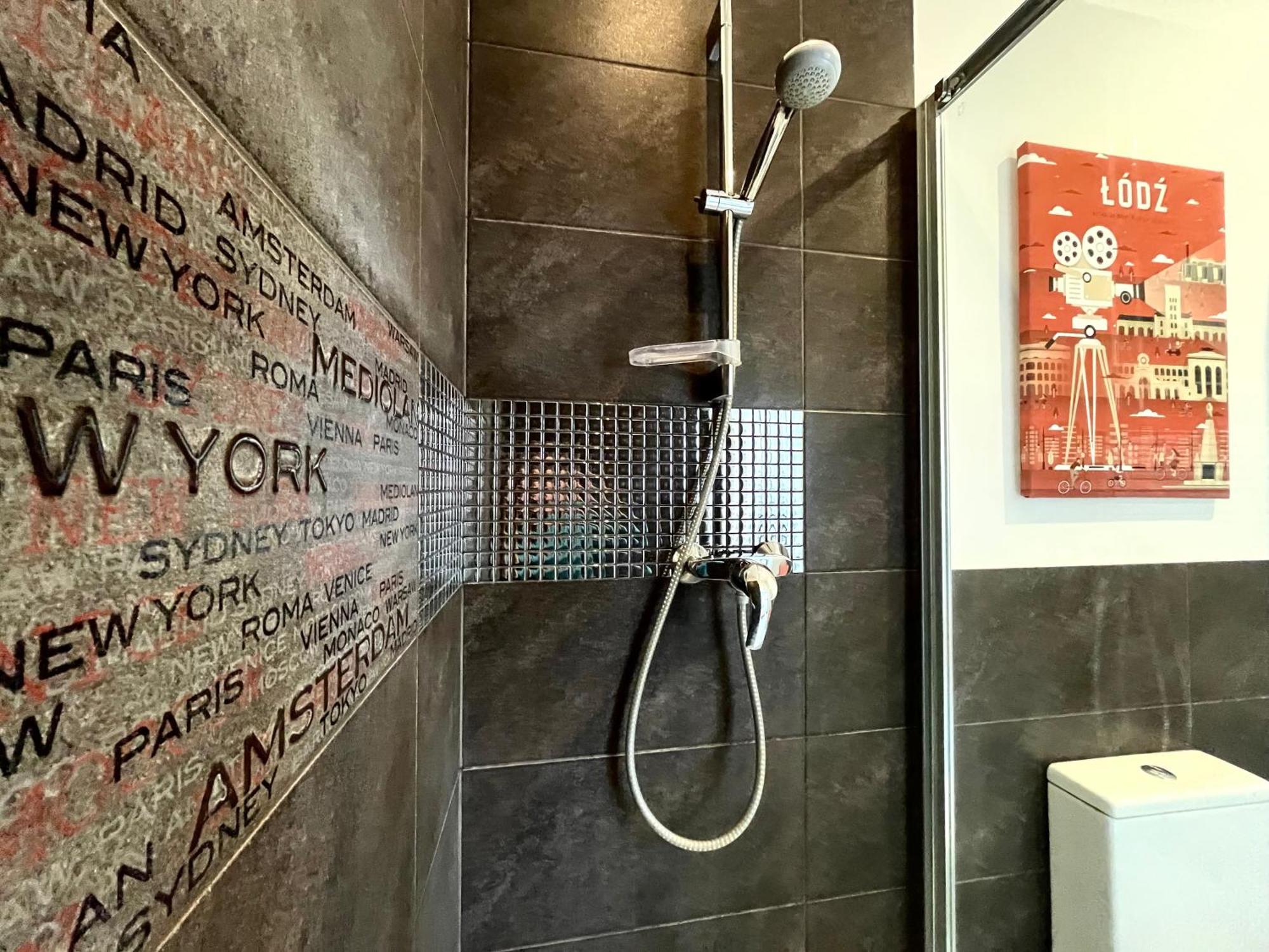 Apartament I Love Piotrkowska Z Wielkim Lustrem, Balkonem I Klimatyzacja 우치 외부 사진